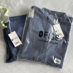 NWT XS Rafaela top in Space Navy